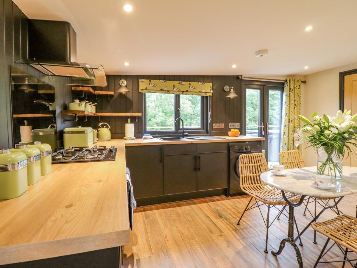 The Cabin At Evelyns Retreat Corwen Eksteriør bilde